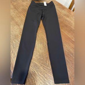 Black size small Lou and Grey leggings